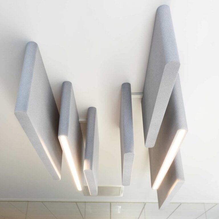 Geluidsabsorberende lamp